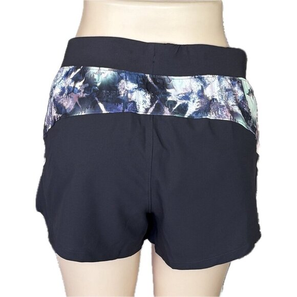 Under Armour XL Ash Gray Print Detail Drawstring Waist Built In Brief Shorts - Picture 4 of 6